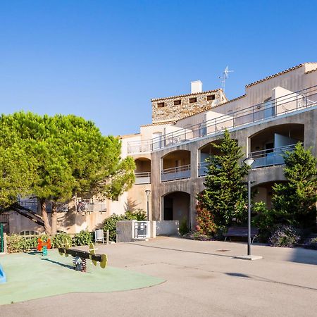 Ulvf Les Romarins Aparthotel Fleury  Exterior photo